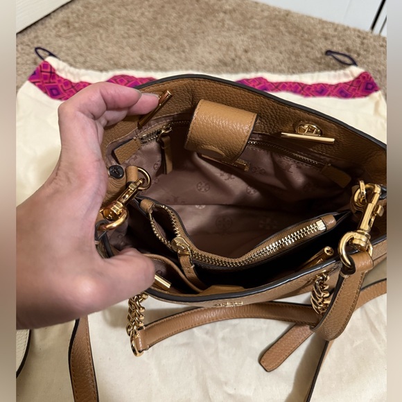 Tory Burch - Carter Small Tote - Picture 4 of 4